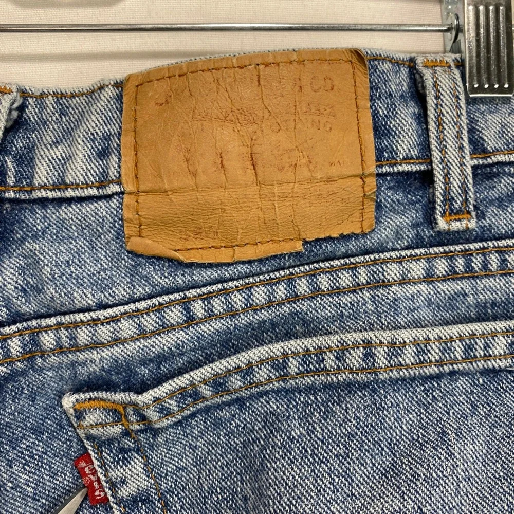 VTG Levis 550 Relaxed Fit Tapered Leg Mens Blue Denim Jeans Medium Wash 32x25